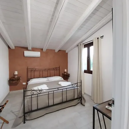 House La Torre * Avola